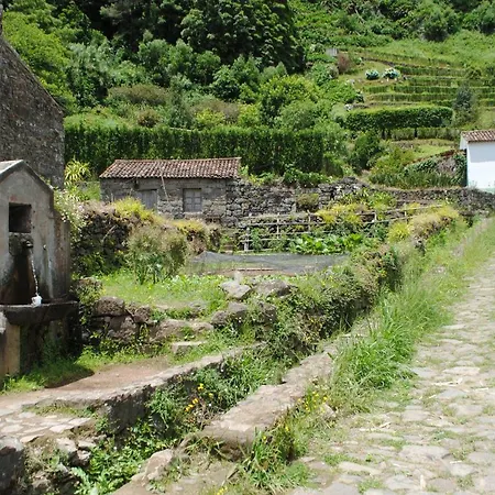 Aldeia Do Sanguinho * Faial da Terra